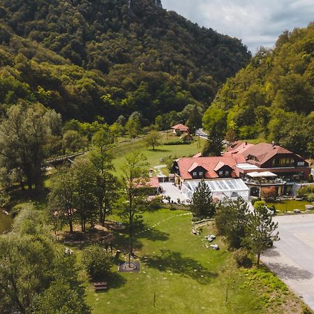 Guesthouse Villa Zelenjak Ventek Kumrovec Buitenkant foto