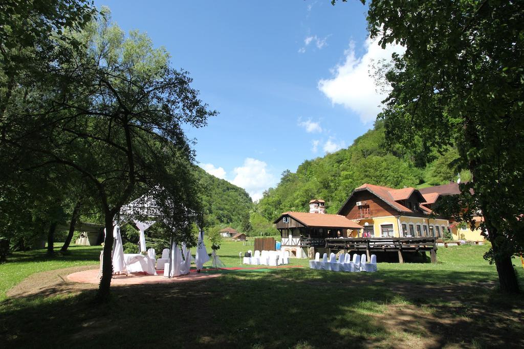 Guesthouse Villa Zelenjak Ventek Kumrovec Buitenkant foto